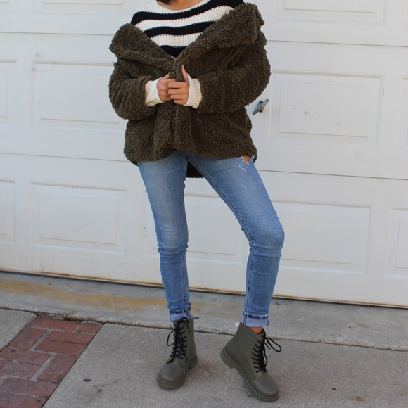 🚨//Fall Favorite Collection// Olive green Boots - Picture 6 of 6